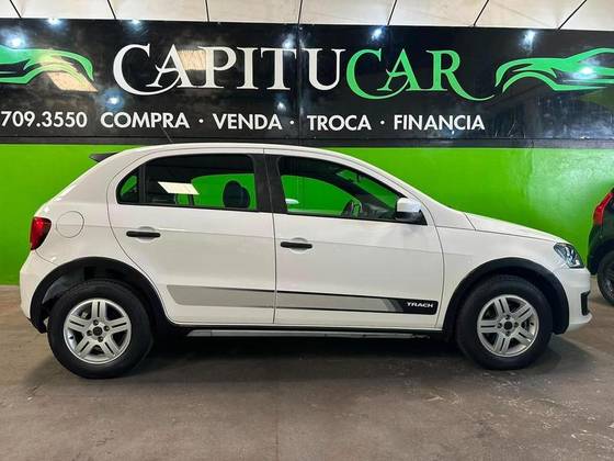 VOLKSWAGEN GOL 1.0 MI TRACK 8V FLEX 4P MANUAL VOLKSWAGEN GOL 1.0 MI TRACK 8V FLEX 4P MANUAL